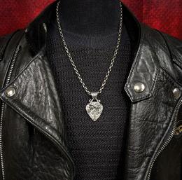 18NT-PGC001SS : PENDANT / 2PISTOL & CROSS PICK