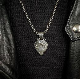 18NT-PGC001SS : PENDANT / 2PISTOL & CROSS PICK