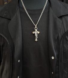 20NT-SSOW001 : PENDANT/SANTA MUERTE & SNAKE