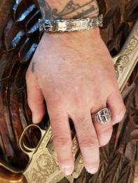 17B-BR-LPB002 : LETTERED PLATE BANGLE / SMALL 12mm