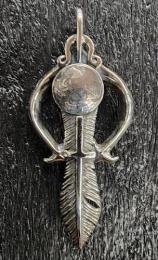 22NT-NJ101SS : PENDANT/ NAJA & FEATHER / SMALL
