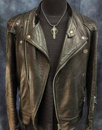 22NT-NJ101SS : PENDANT/ NAJA & FEATHER / SMALL