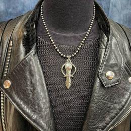 22NT-NJ101SS : PENDANT/ NAJA & FEATHER / SMALL