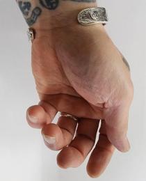 23B-BR-18-23 : ENGRAVING BANGLE 12mm