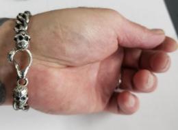 22C-BR-CS001SS : BRACELET/CALAVERA HEAD&SNAKE HOOK