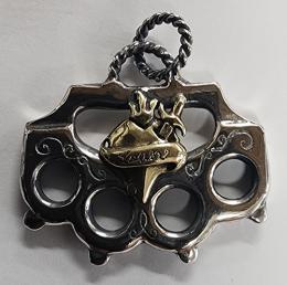 25NT-KND001SB : PENDANT / KNUCKLE DUSTER & MARIA H