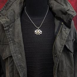 25NT-KND001SB : PENDANT / KNUCKLE DUSTER & MARIA H