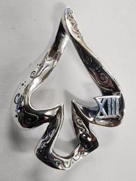 25NT-SP001S : PENDANT / SPADE & XIII