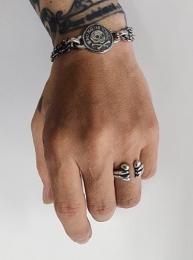 26HS-R-CB01-SV : HΦS / RING / CROSSBONES / LARGE