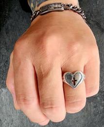 R-16HT001 : HEART & CROSS RING